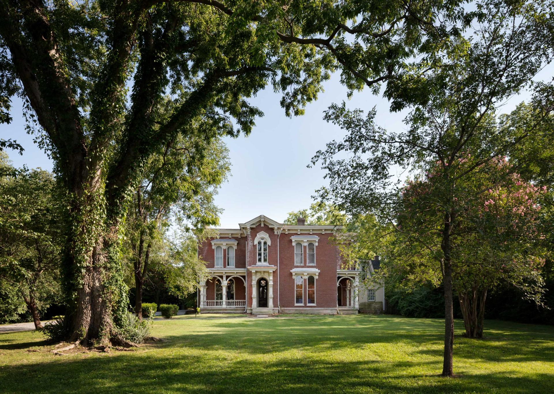 <h2>The Relocation of Merritt Mansion</h2>

<p>The long-standing Merritt Mansion represents over 200 years of history at the heart of Wedgewood Village. From founding fort to sprawling farm to suburban cottage, the architectural icon is synonymous with the development of South Nashville and tells a story of the evolving landscapes, industries, and architectural language over the last 200 years. </p>

<div class="sub-heading"><a href="https://welcometowedgewood.com/press/merritt-mansion-relocation//">Discover Merritt Mansion</a></div>
